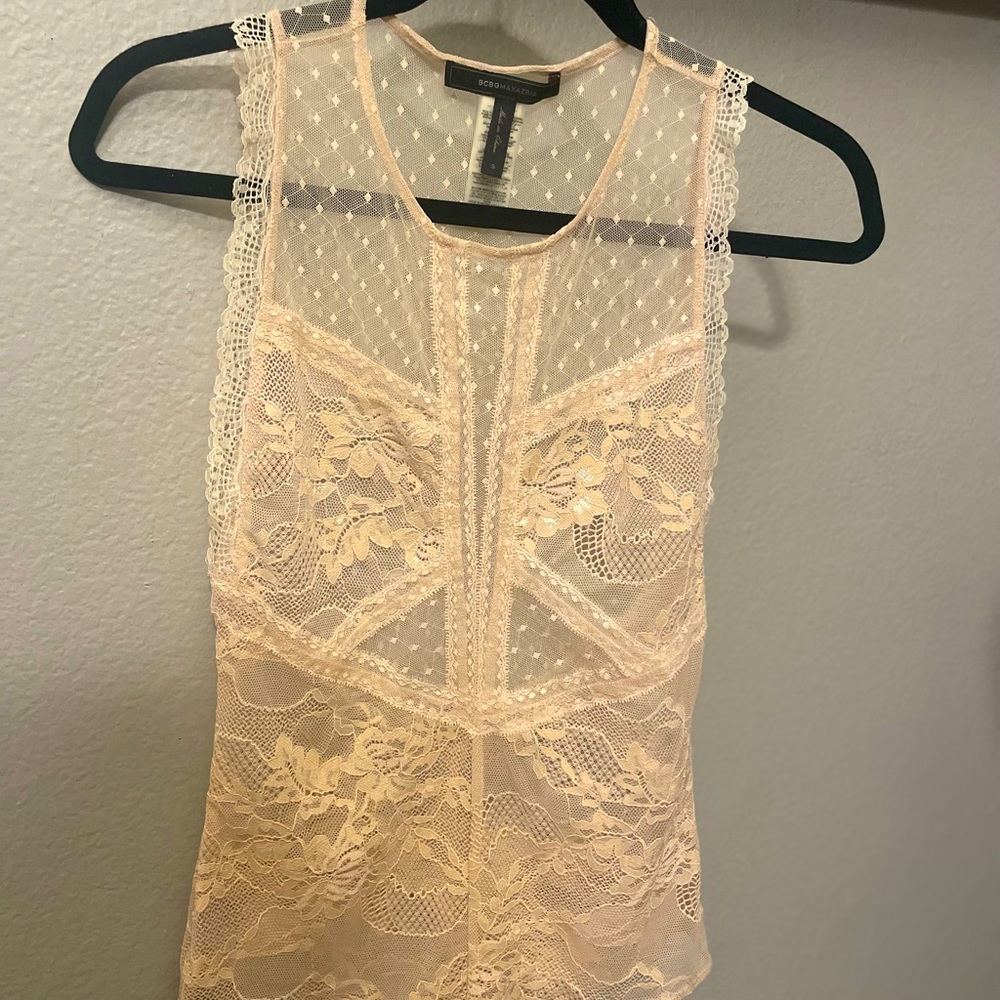 bcbgmaxazria almond pink lace sleeveless bodysuit size small